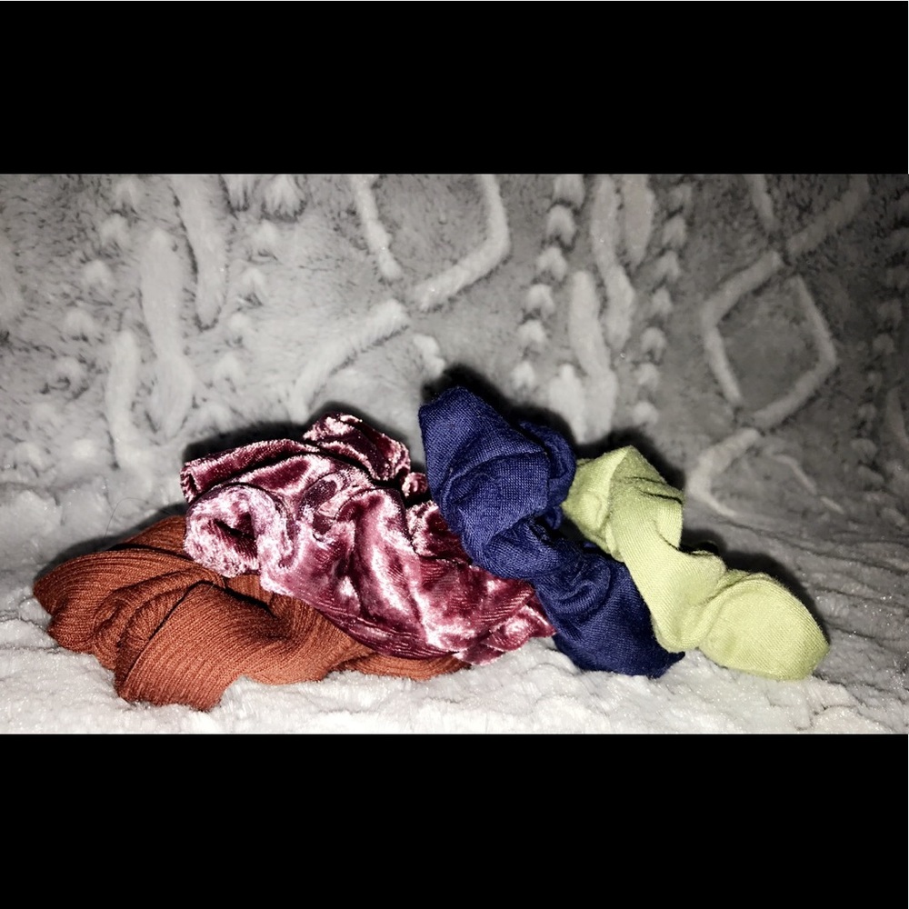 Big and small scrunches! Super soft!